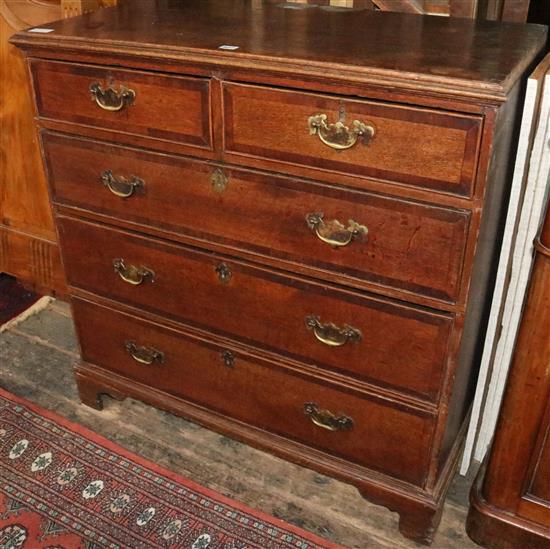 Oak chest of drawers